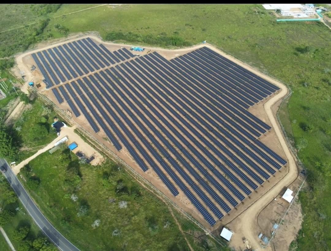 Parque solar Texun — vista aérea